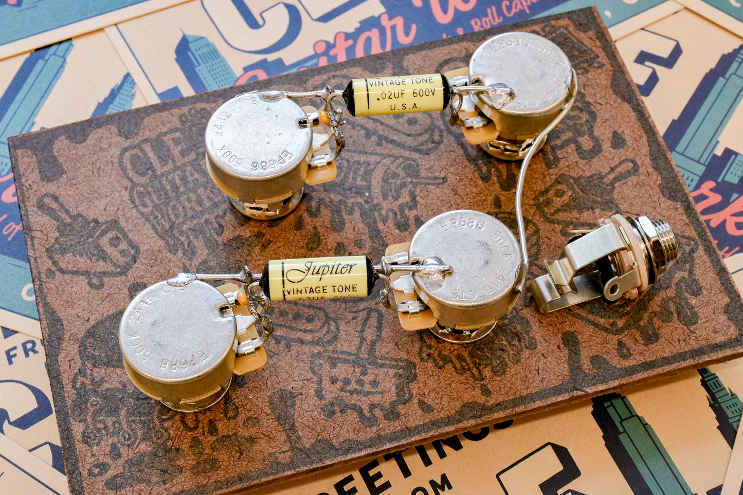 Les Paul Wiring Harness- Vintage Yellow - handcrafted prewired guitar electronics by CLE Guitar Works
