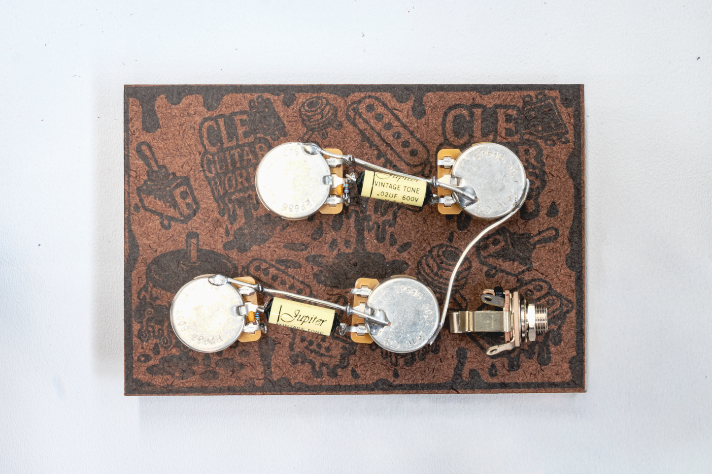 Les Paul Wiring Harness- Vintage Yellow - handcrafted prewired guitar electronics by CLE Guitar Works