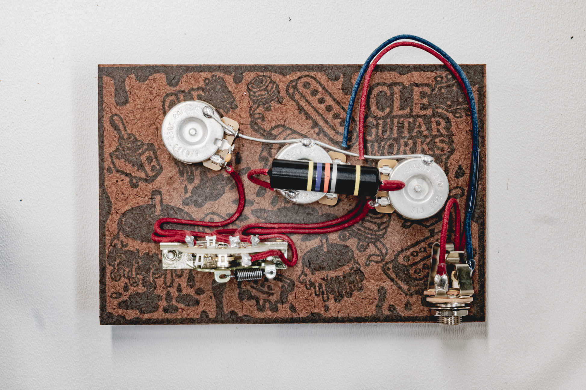 Strat Wiring Harness- Bumblebee - handcrafted prewired guitar electronics by CLE Guitar Works